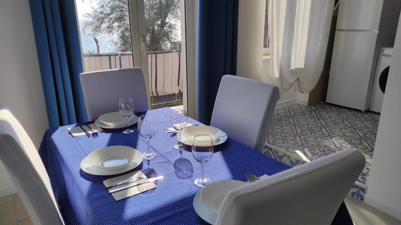 Apartament La Dimora Delle Sirene Salerno Zewnętrze zdjęcie
